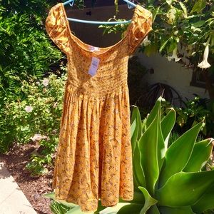 Yellow, flower print dress!